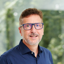 Peter Thomas